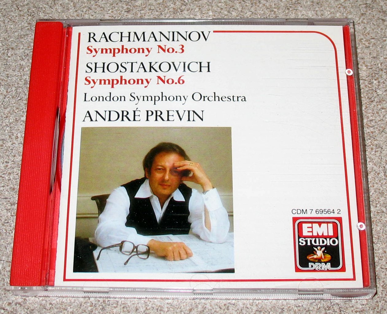 Rachmaninov: Symphony No. 3; Shostakovich: Symphony No. 6 - 8861