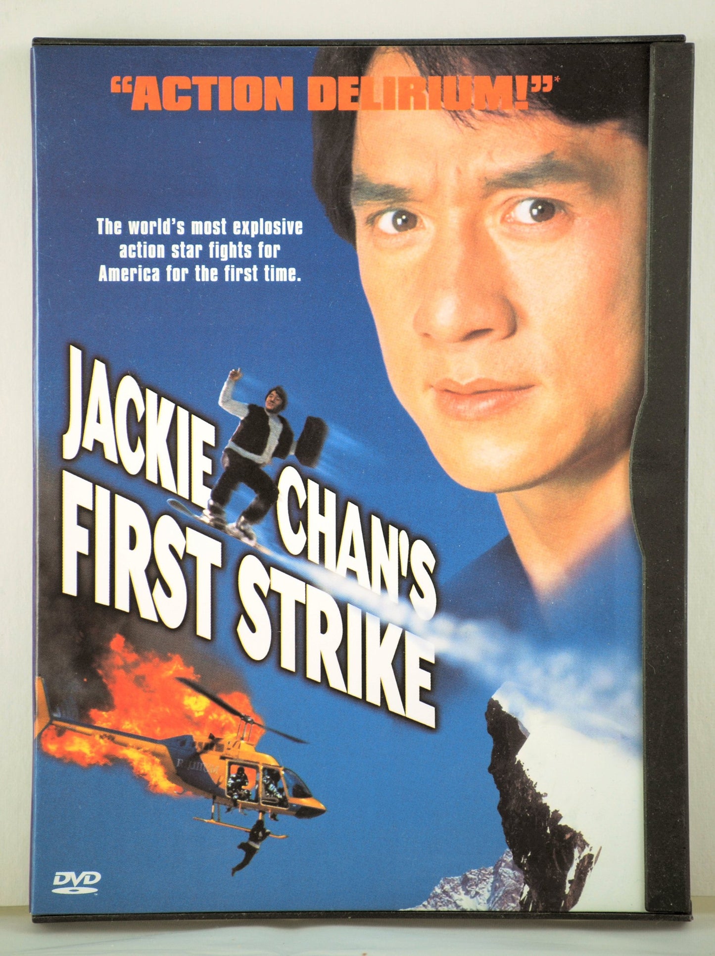Jackie Chan's First Strike - 8547