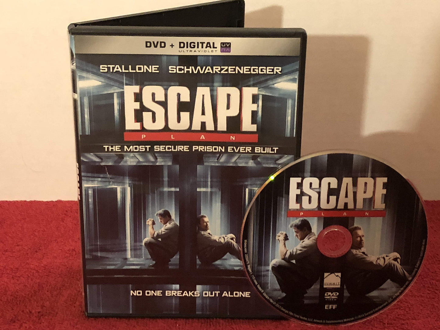 Escape Plan [DVD + Digital] - 5084