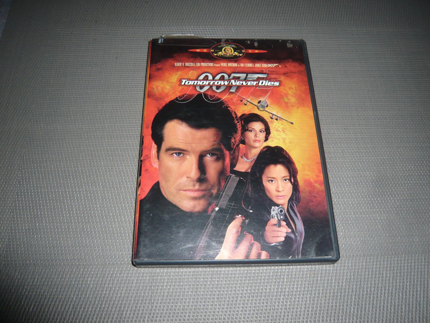 Tomorrow Never Dies - 2392